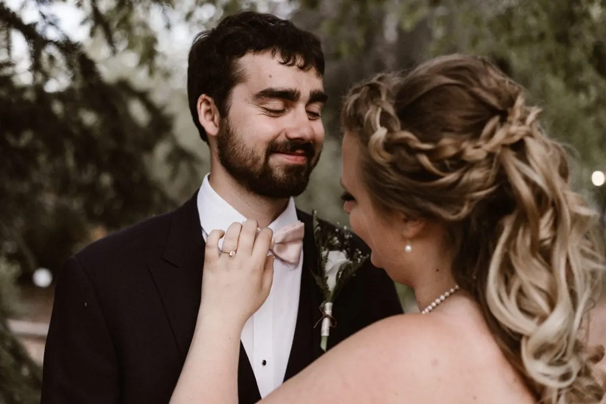 A woman expressing love to her man