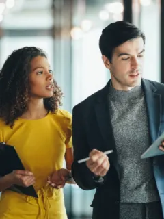 How to get a narcissist attention