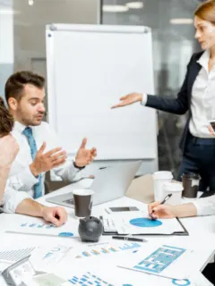 How to make a narcissist look stupid