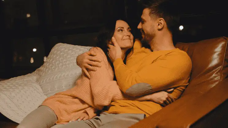 Signs he doesn't want to sleep with you