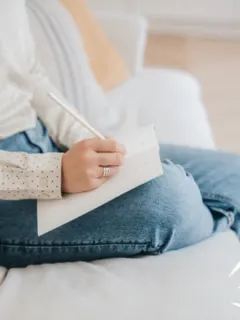 Journal prompts for trust issues