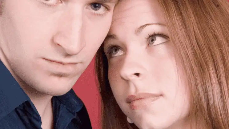 Signs a Woman is Chasing a Man (2)