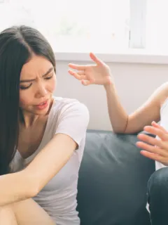 20 signs your friendship is over