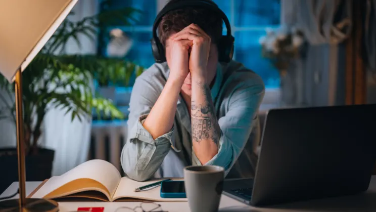 9 Signs Of Imposter Syndrome