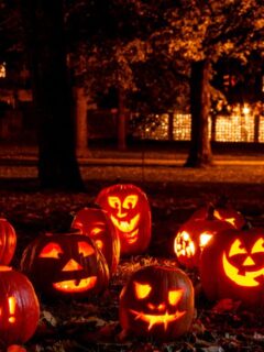 250 Things To Do On Halloween With Boyfriend
