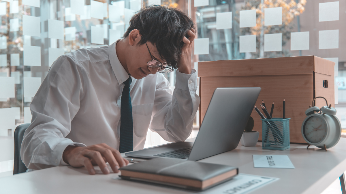 5 Clear Signs Your Boyfriend Is Losing Interest