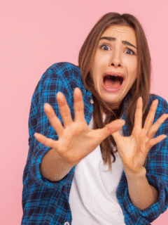 10 Signs She’s Scared of Losing You