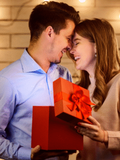 12 Cute And Cheap Christmas Gifts For Girlfriend