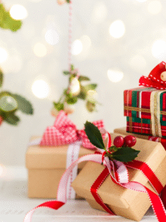 12 Cute Christmas Decor Ideas to Try In 2025