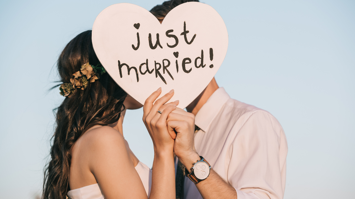 50 Wedding Wishes For Colleagues Who Just Got Married