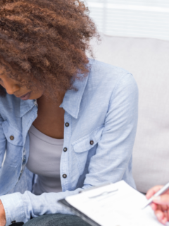 As a Woman, Here Are 10 Signs You Need A Therapy