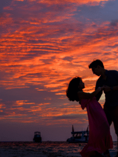 Signs a Man Is Falling in Love Through His Actions