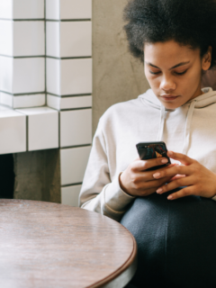 What Does It Mean When a Girl Says Heyyy?