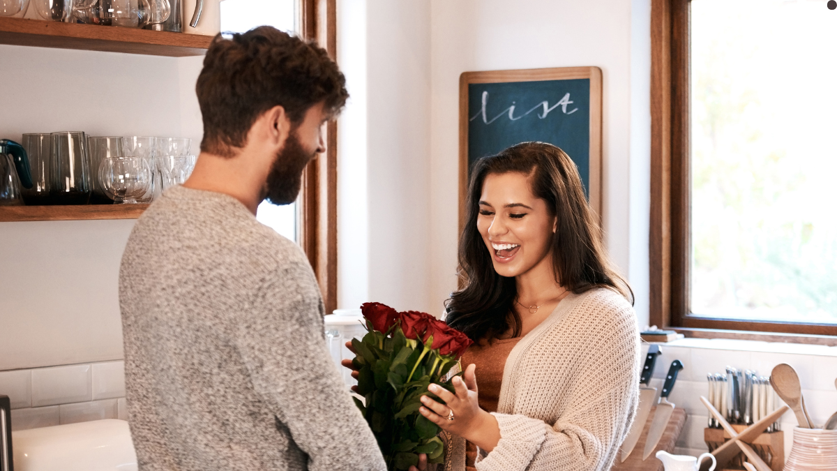 When a Man Shows You These 9 Things, He’s In Love With You