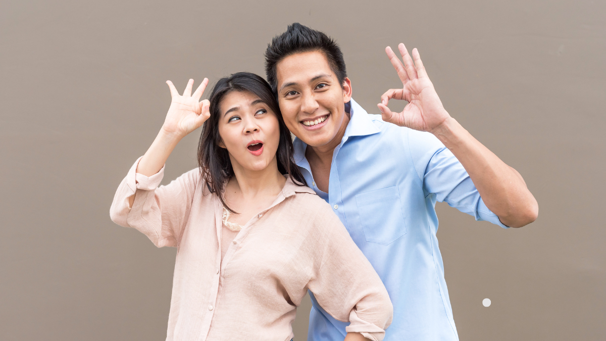 10 Subtle Things Guys Do When They&rsquo;re Comfortable Around You 