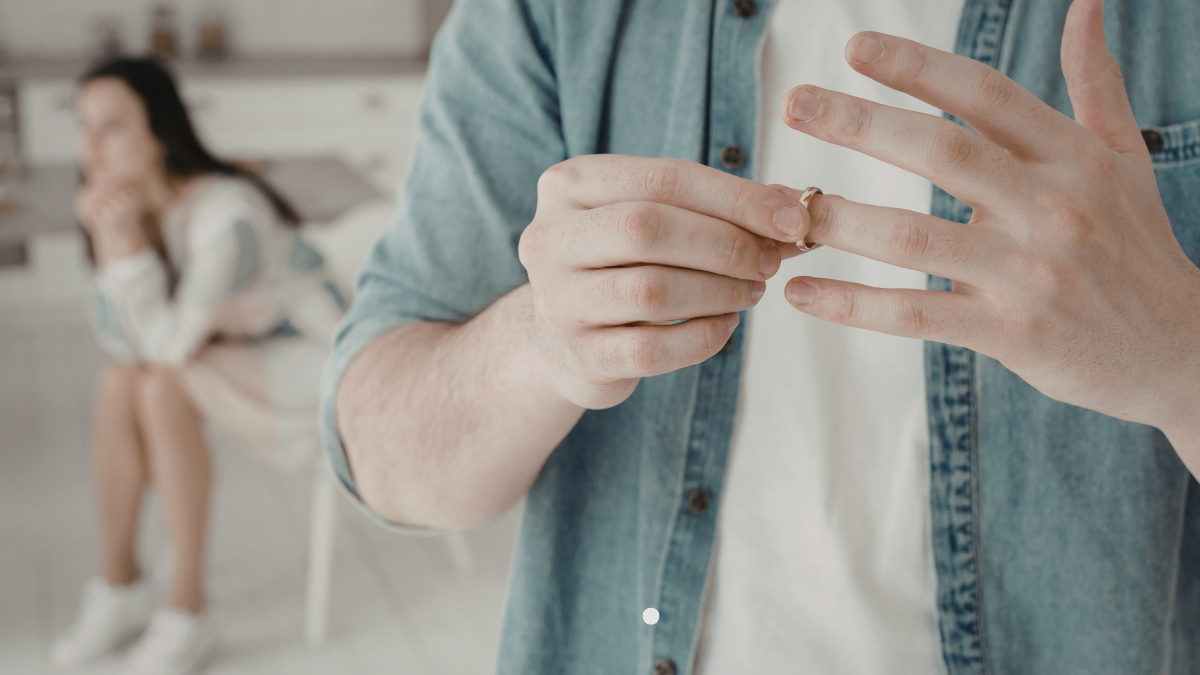 How To Make A Narcissist Leave On Their Own